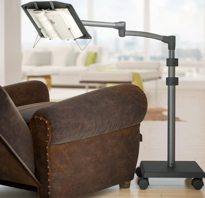 Mobile floor-standing reading stand with casters