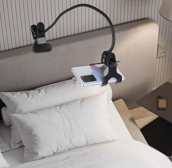 Flexible gooseneck bedside phone mount